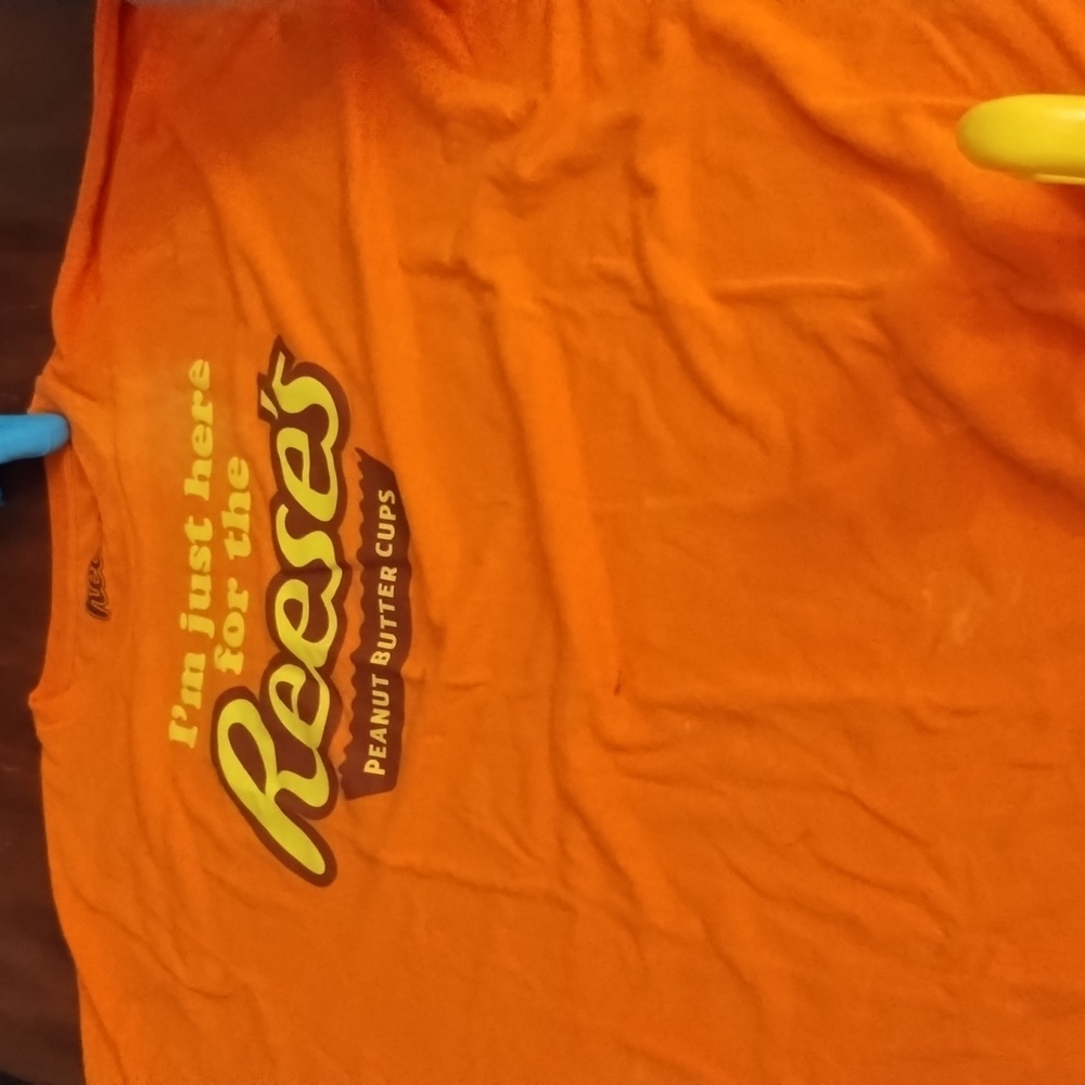 3xl Reese's tee shirt